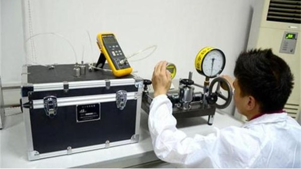 万用表计量校准的原理